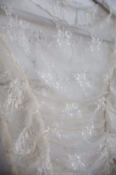 Lace Fitted Short Sleeve Top