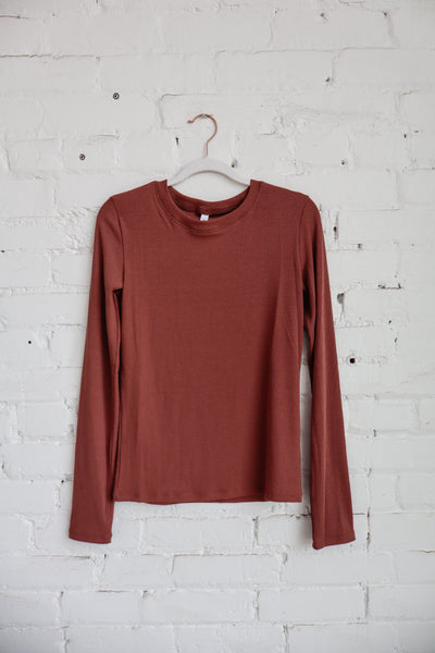 Ribbed Round Neck Fitted Top