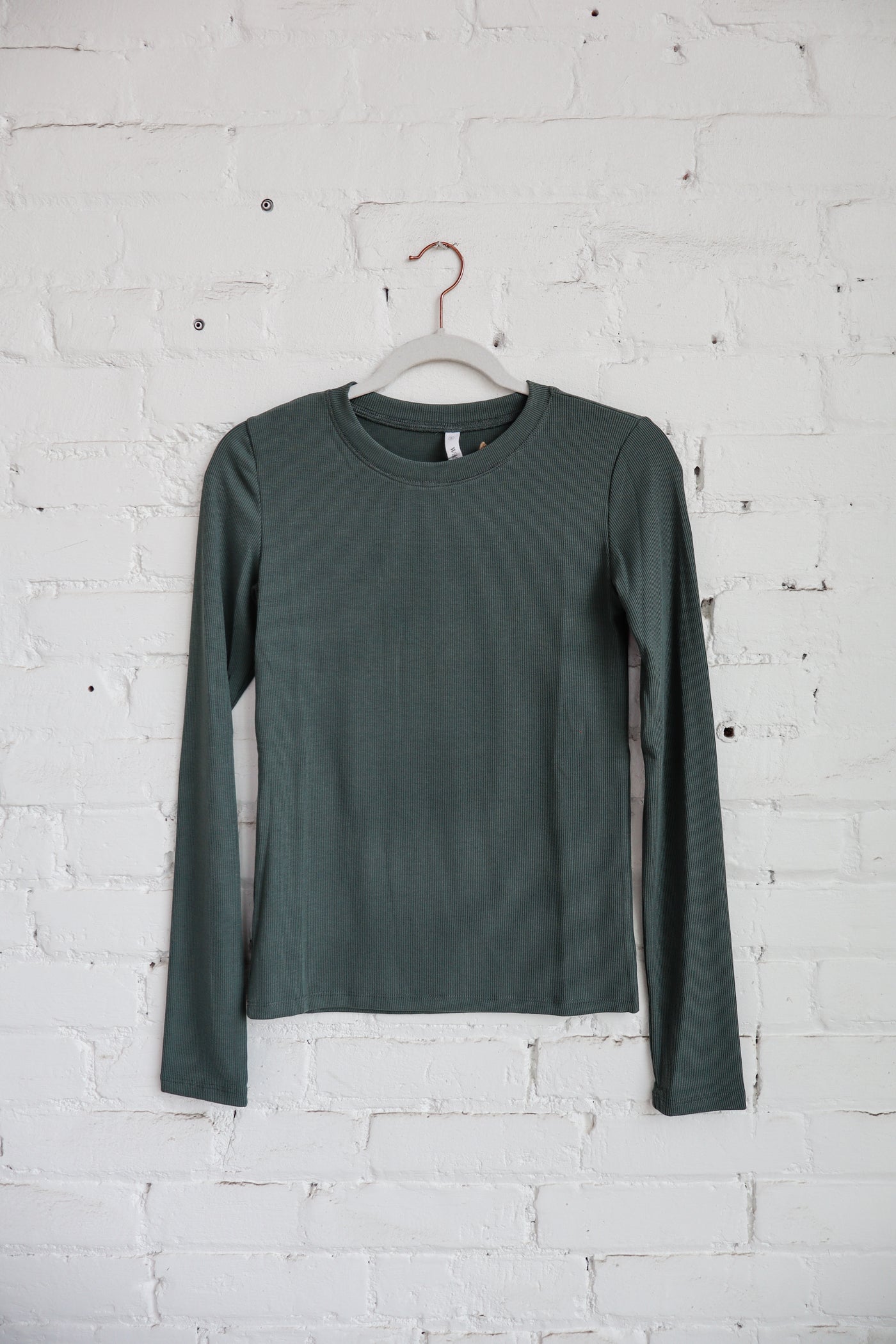 Ribbed Round Neck Fitted Top