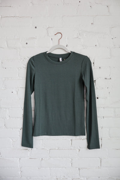 Ribbed Round Neck Fitted Top