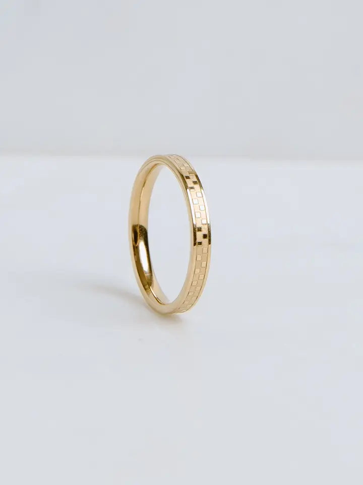 Lola Checkered Ring